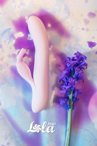 LOVE STORY WHITE RABBIT LOVE STORY WHITE RABBIT